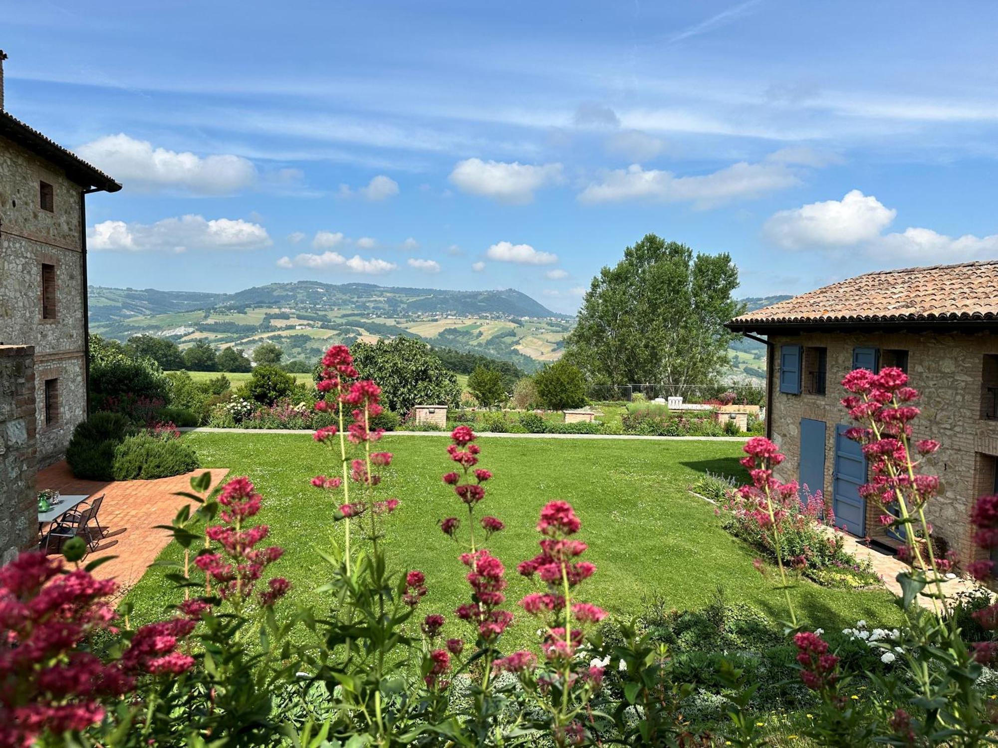 Agriturismo Podere Prasiano Marano sul Panaro Exteriör bild